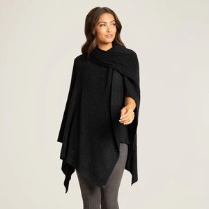 Barefoot dreams travel wrap